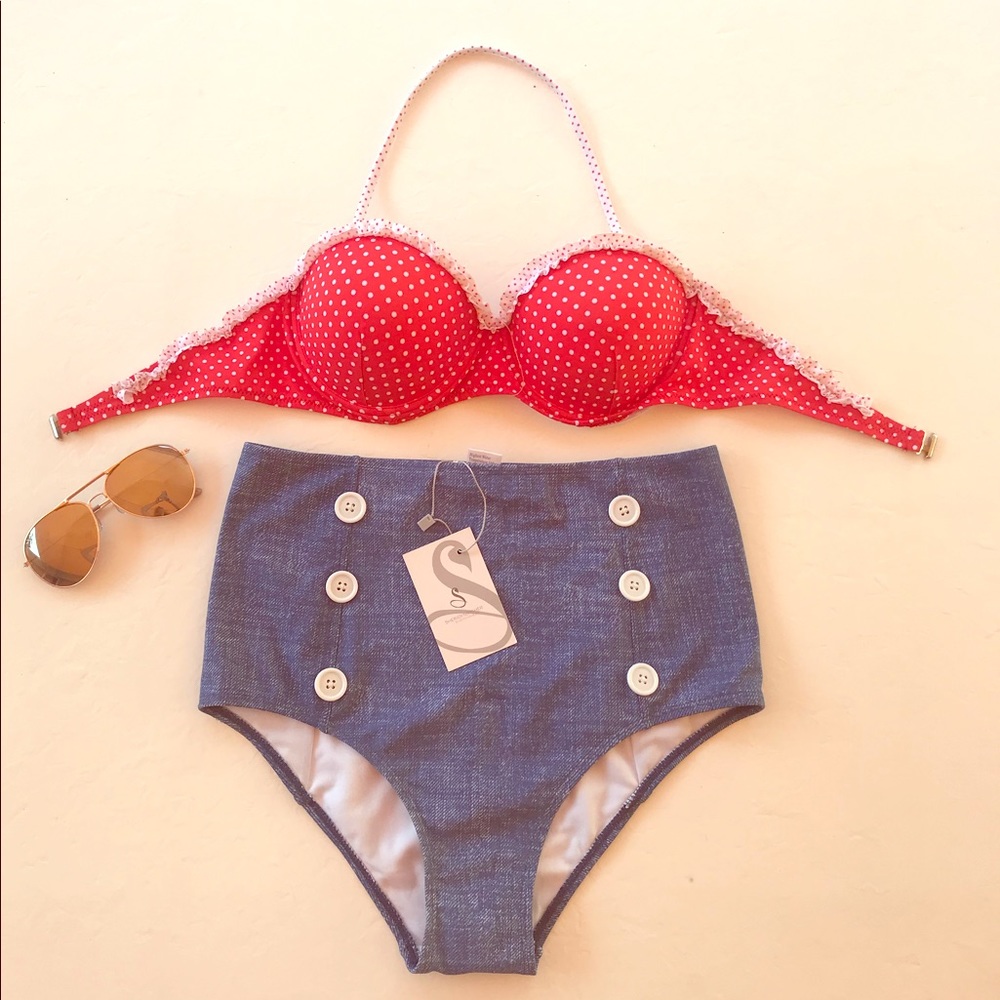 polka dot bikini 👙